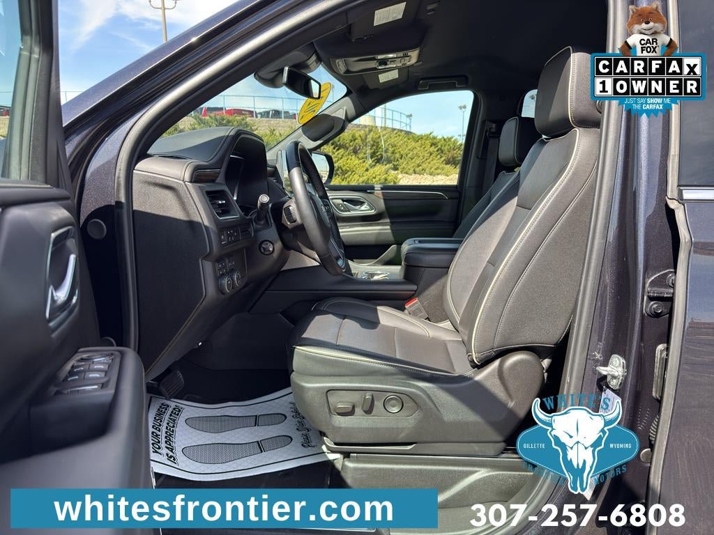 Used 2024 Chevrolet Suburban Premier AWD/4WD image 18