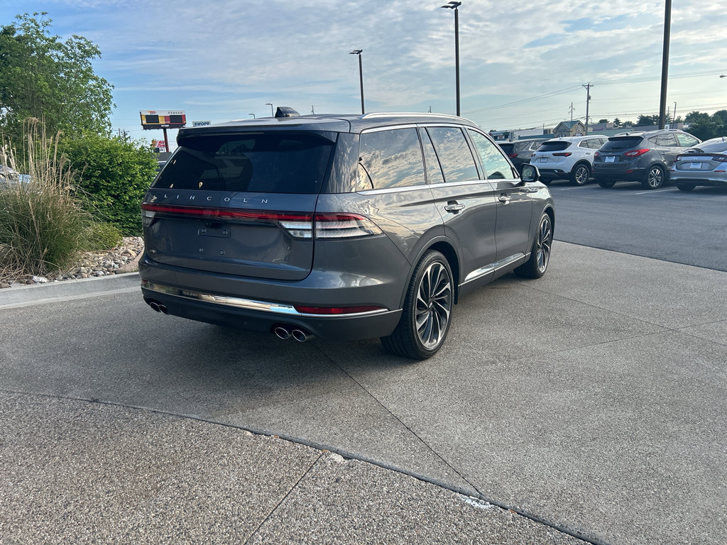 Used 2025 Lincoln Aviator Reserve w/ Equipment Group 201A AWD/4WD image 7