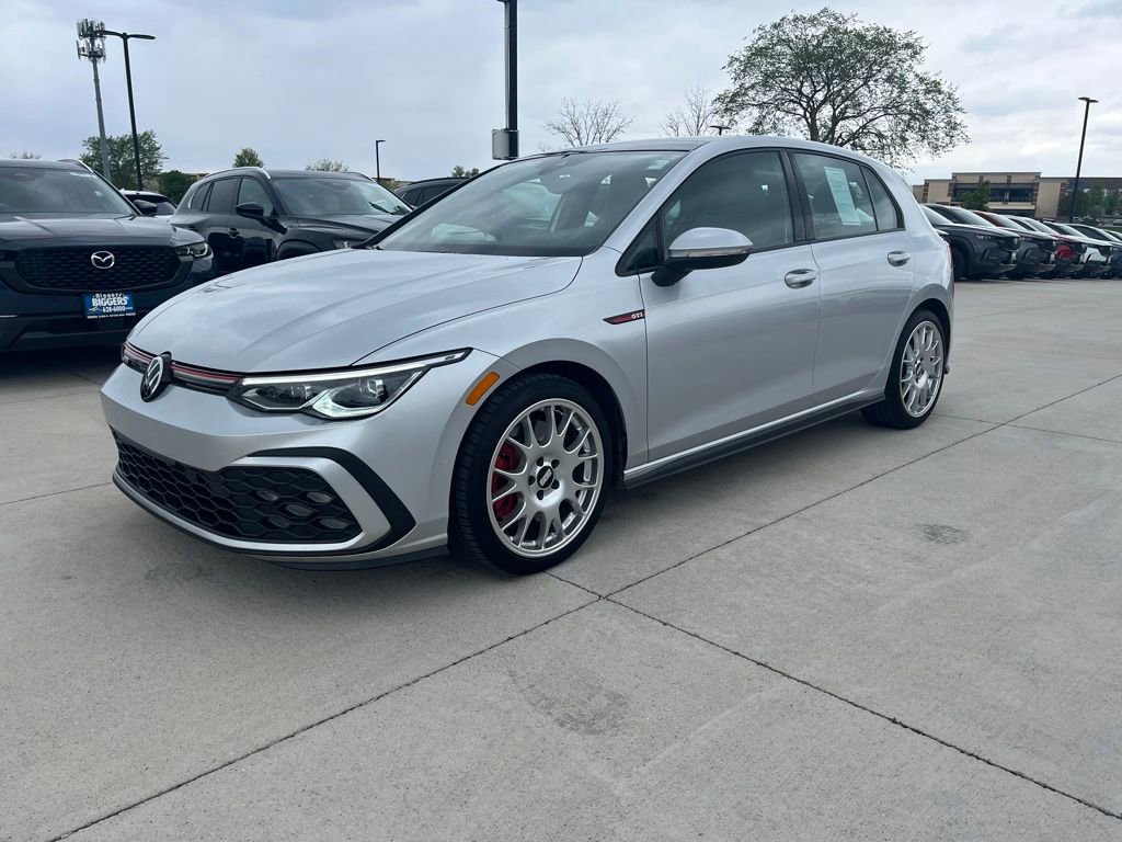 Used 2022 Volkswagen GTI SE FWD image 5