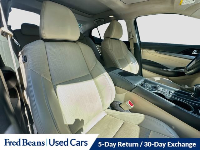 Used 2017 Nissan Maxima 3.5 SL FWD image 33