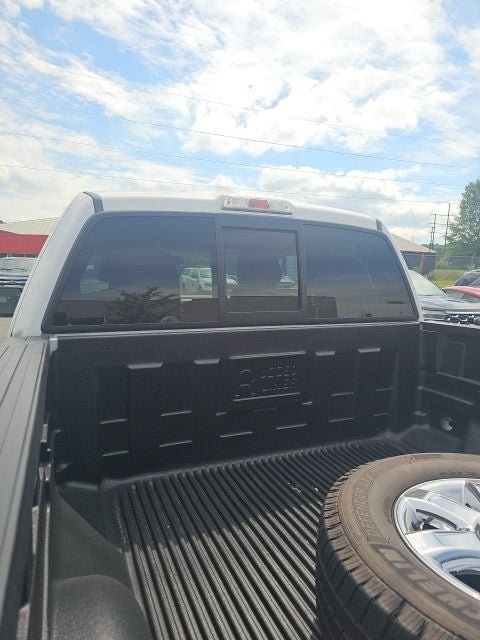 Used 2014 Ford F150 XLT w/ Equipment Group 302A Luxury AWD/4WD image 4