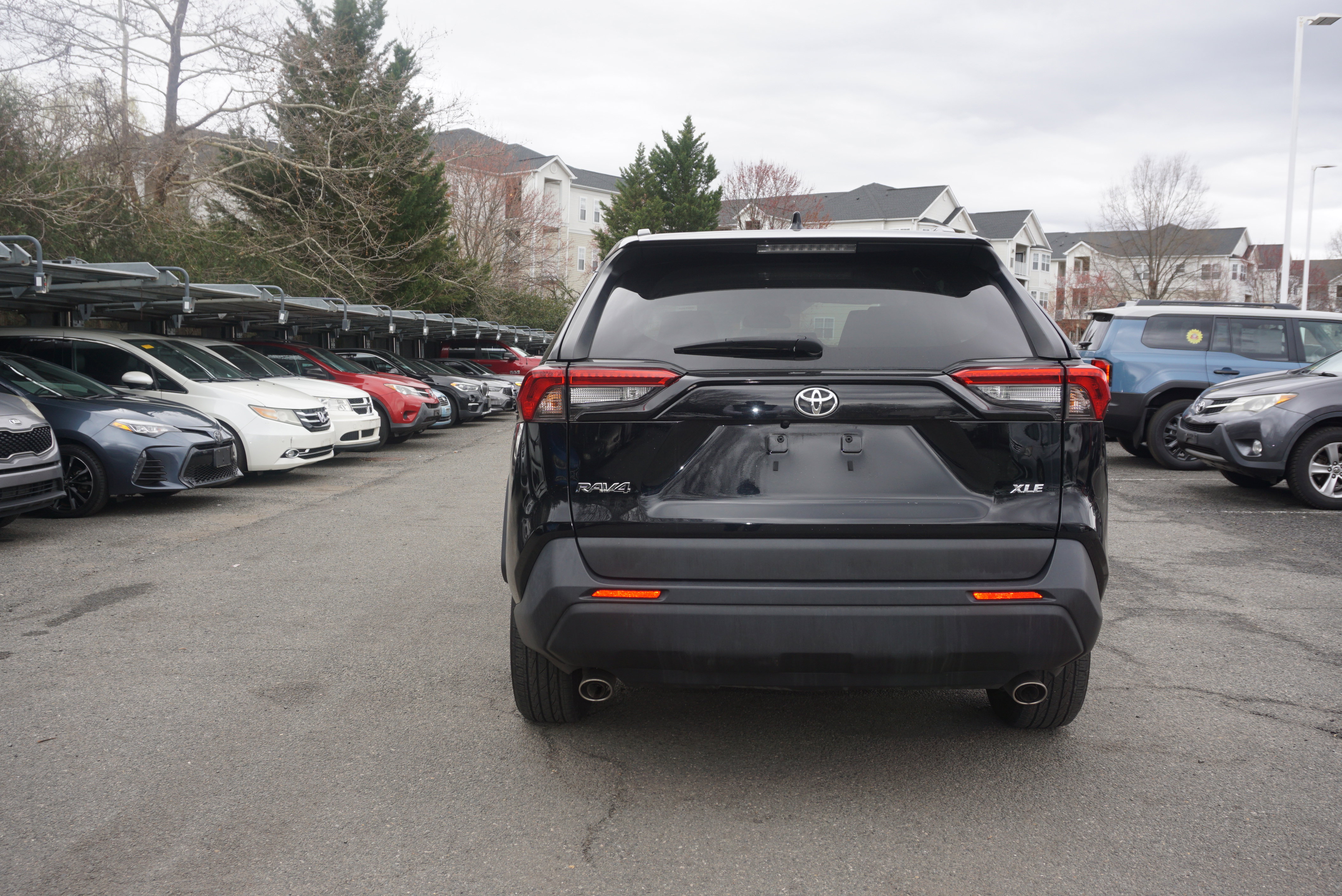 Used 2023 Toyota RAV4 XLE image 5