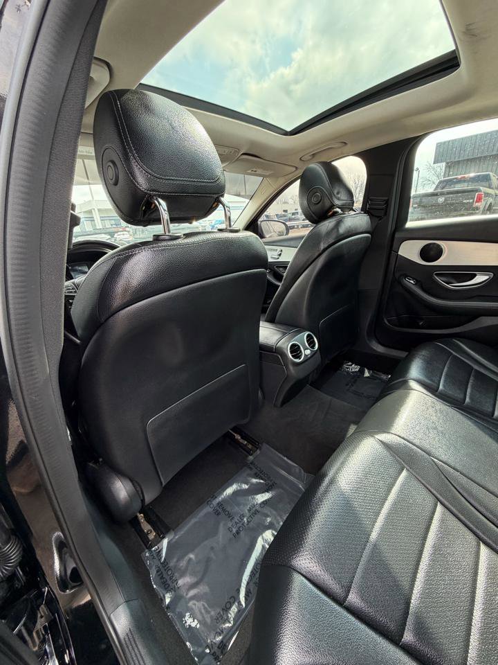 Used 2016 Mercedes-Benz C 300 4MATIC Sedan image 37