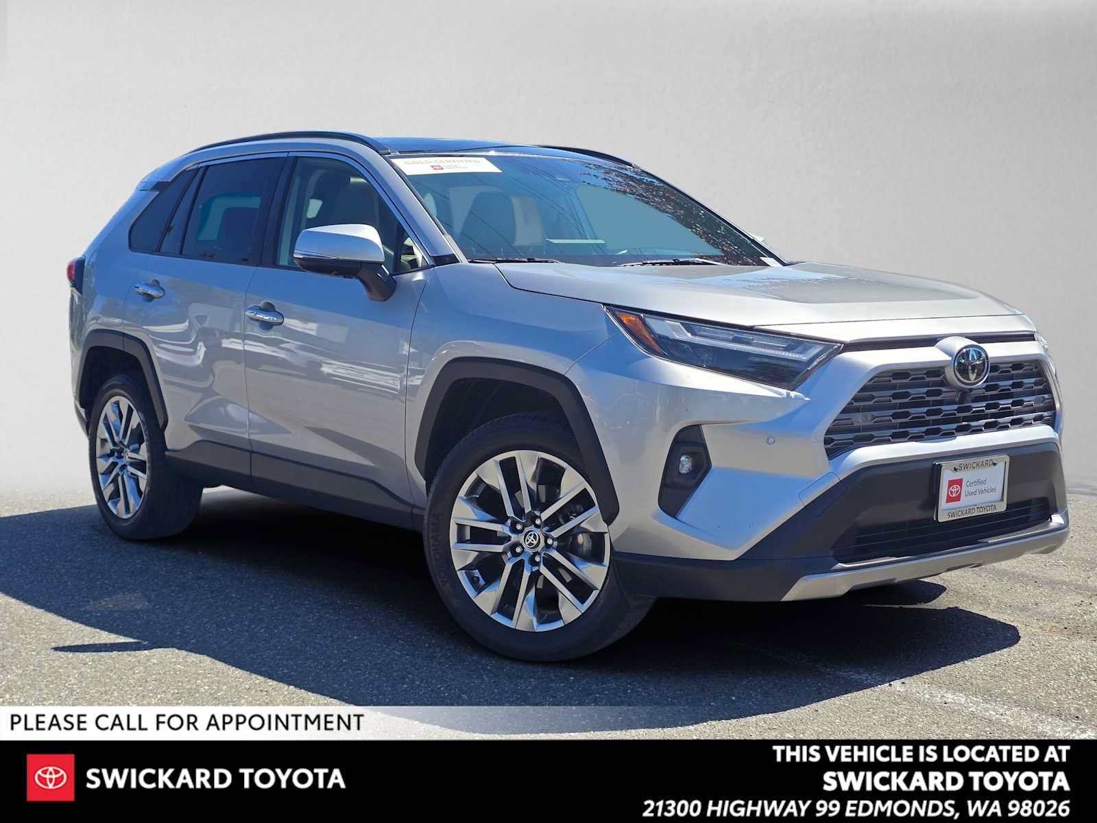 Certified 2022 Toyota RAV4 Limited AWD/4WD image 1