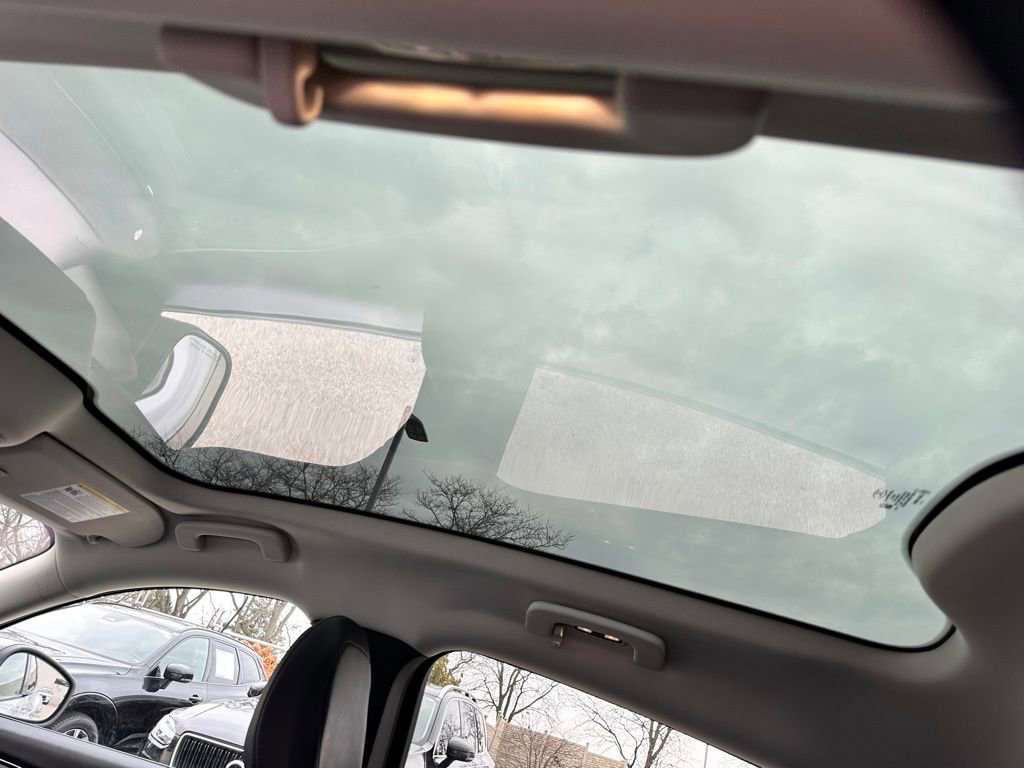 Used 2022 Ford Mustang Mach-E Premium image 13