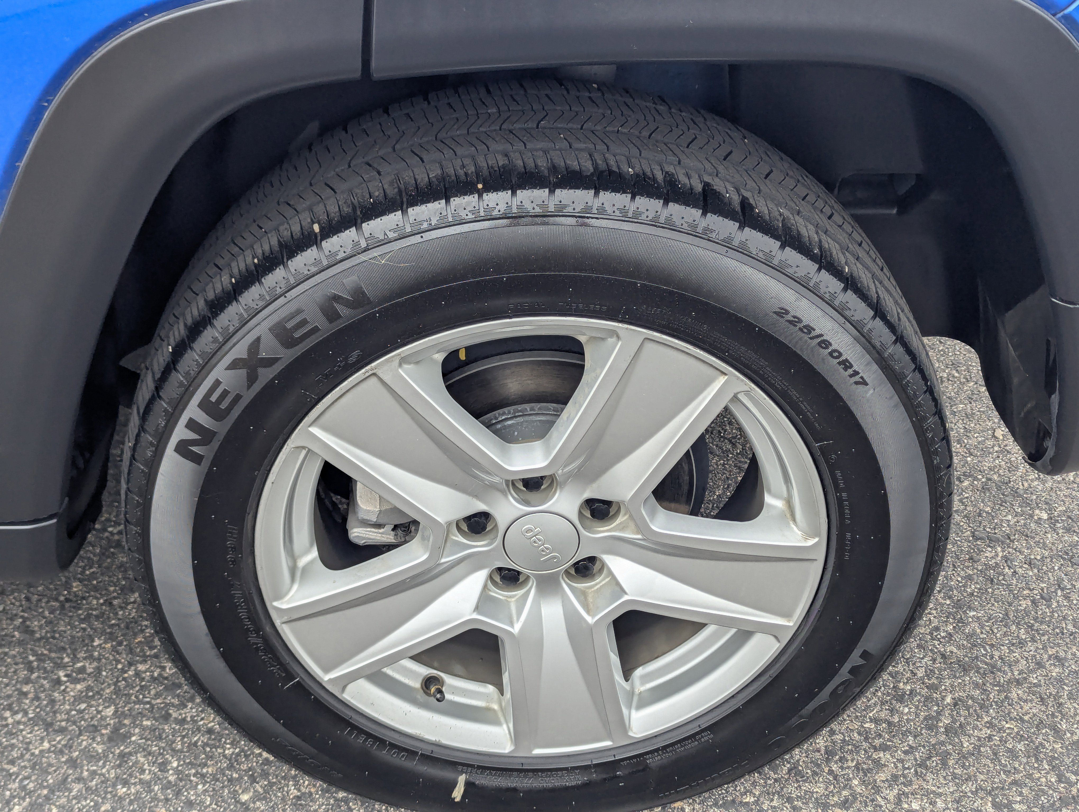 Used 2022 Jeep Compass Latitude image 7