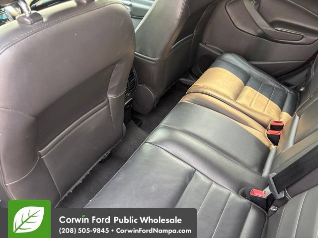Used 2015 Ford Escape Titanium w/ Equipment Group 301A AWD/4WD image 27