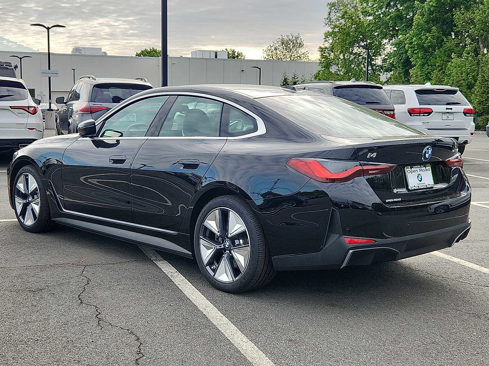 Used 2025 BMW i4 eDrive40 RWD image 4