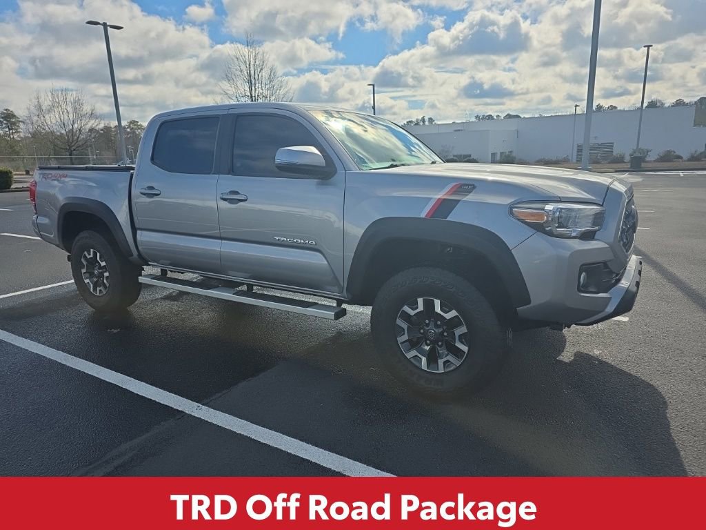 Used 2019 Toyota Tacoma TRD Off-Road w/ Technology Package image 13
