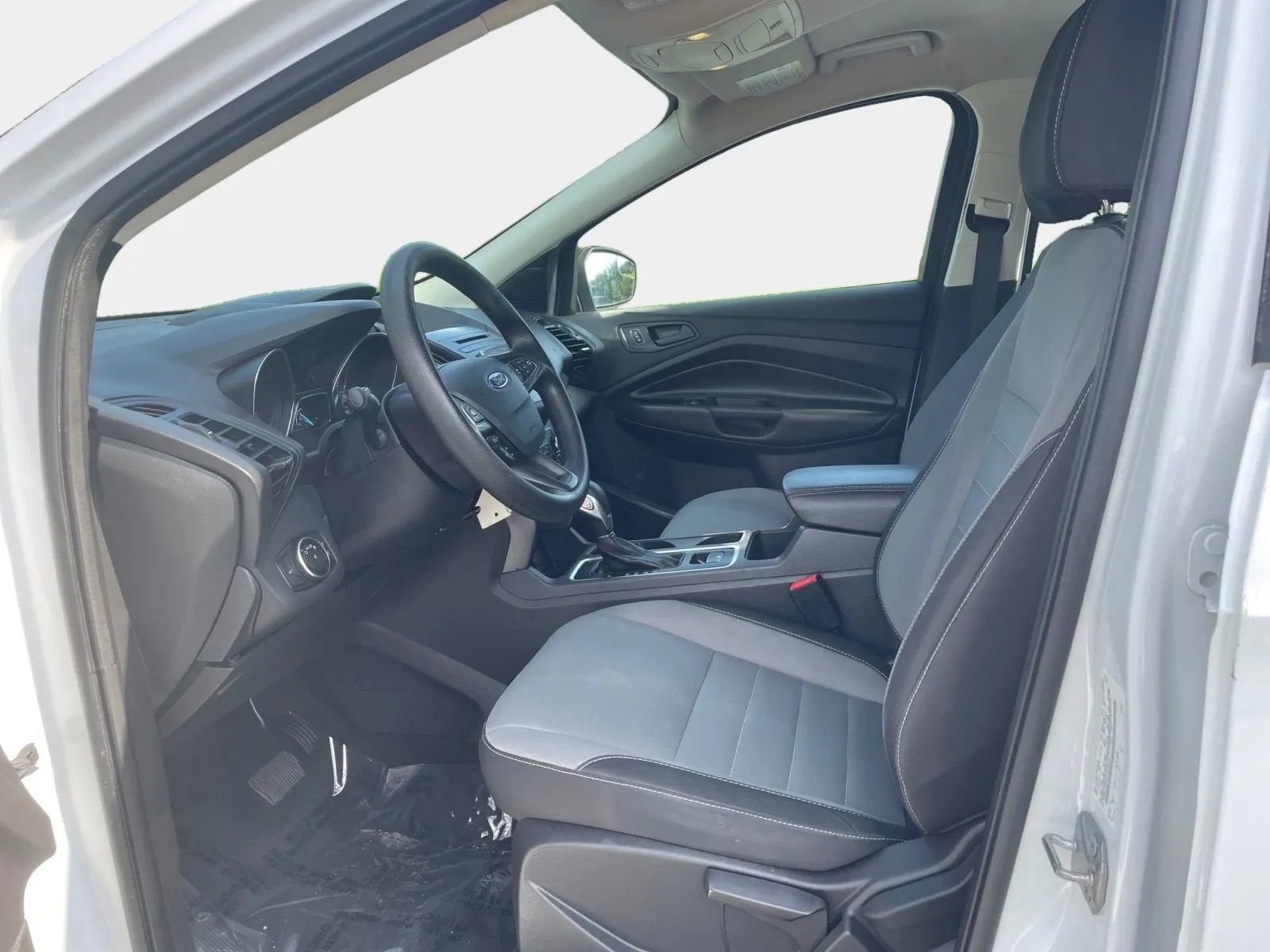 Used 2017 Ford Escape S FWD image 9
