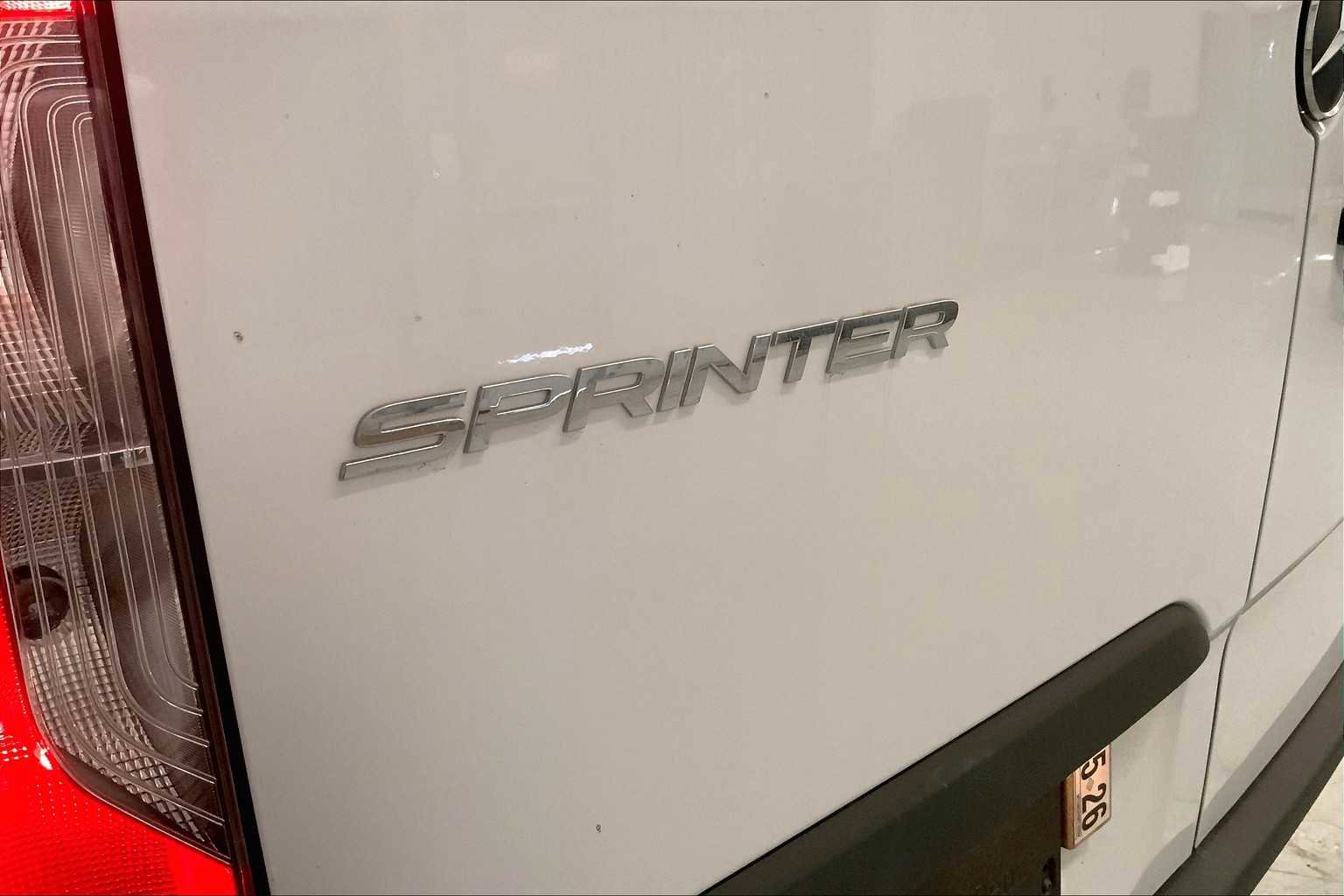 Used 2024 Mercedes-Benz Sprinter 2500 image 14