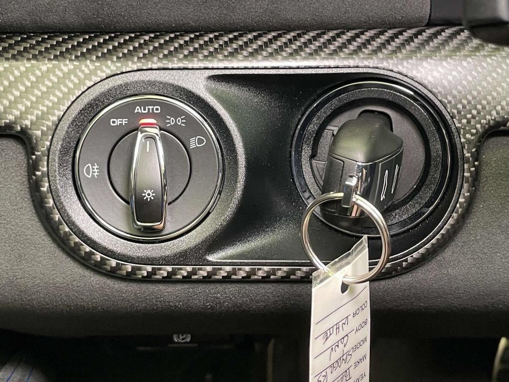 Certified 2025 Porsche 718 Boxster Spyder RS RWD image 36