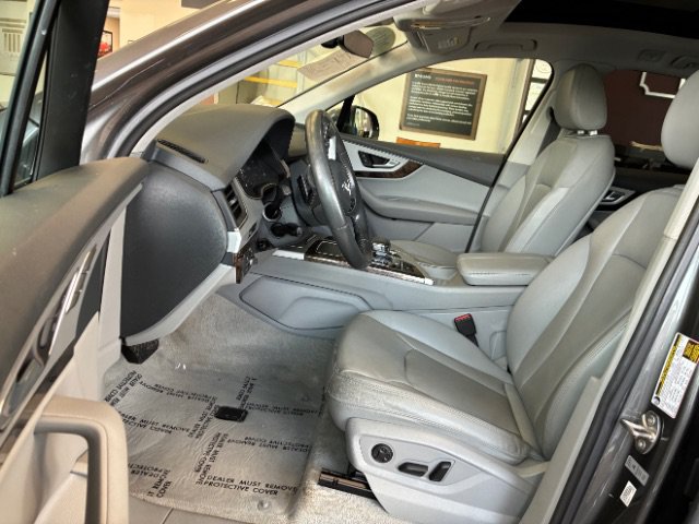 Used 2019 Audi Q7 2.0T Premium w/ Convenience Package AWD/4WD image 16