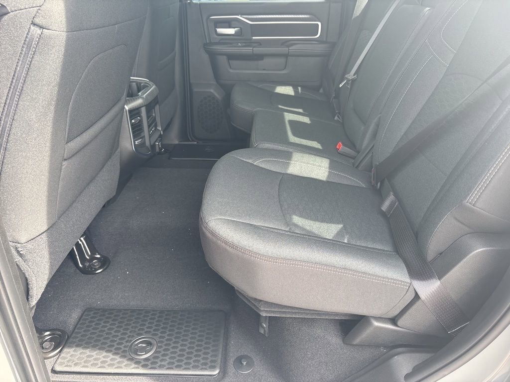 New 2026 RAM 2500 Big Horn AWD/4WD image 31