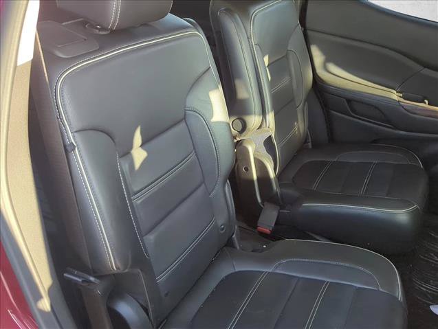 Used 2020 GMC Acadia Denali w/ Technology Package FWD image 16