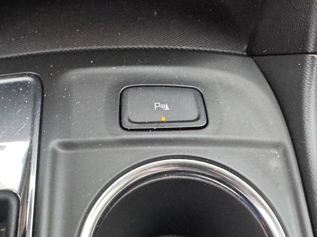 Used 2024 Chevrolet Equinox LT w/ LPO, Floor Liner Package FWD image 25