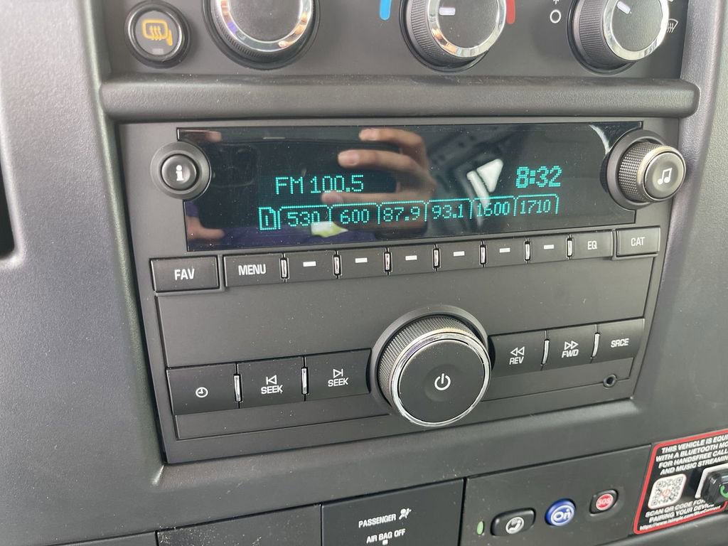 New 2025 Chevrolet Express 3500 Extended w/ Driver Convenience Package image 11