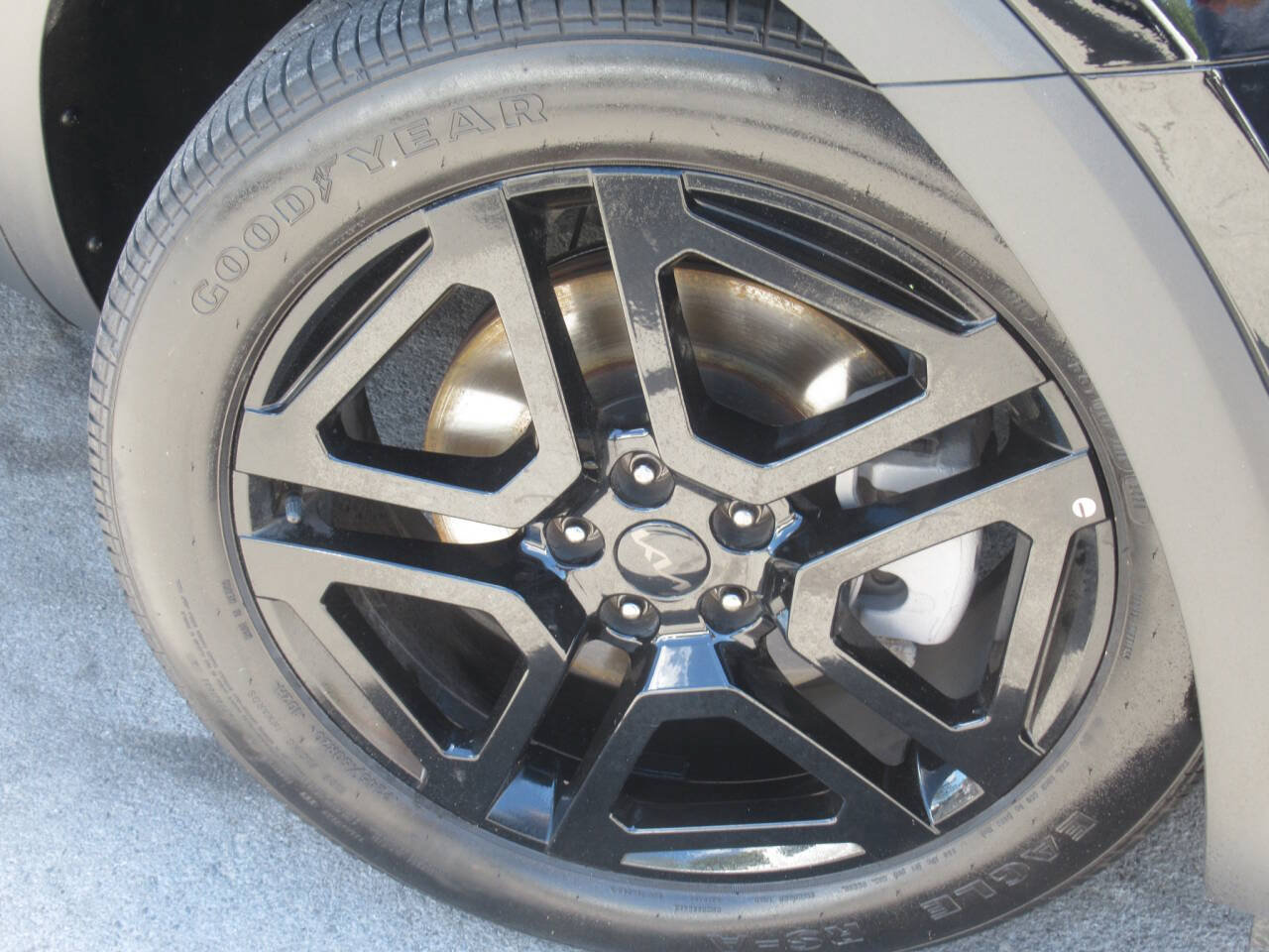 Used 2025 Kia Telluride EX X-Line AWD/4WD image 4