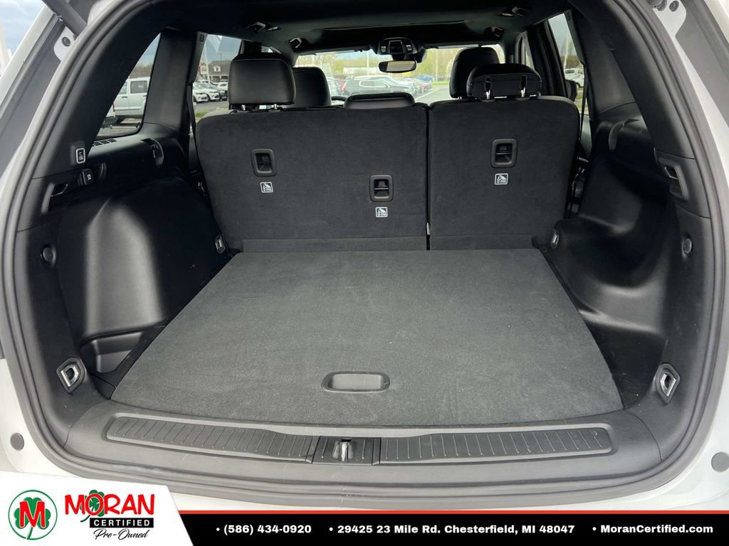 Used 2024 Jeep Grand Cherokee Altitude AWD/4WD image 11