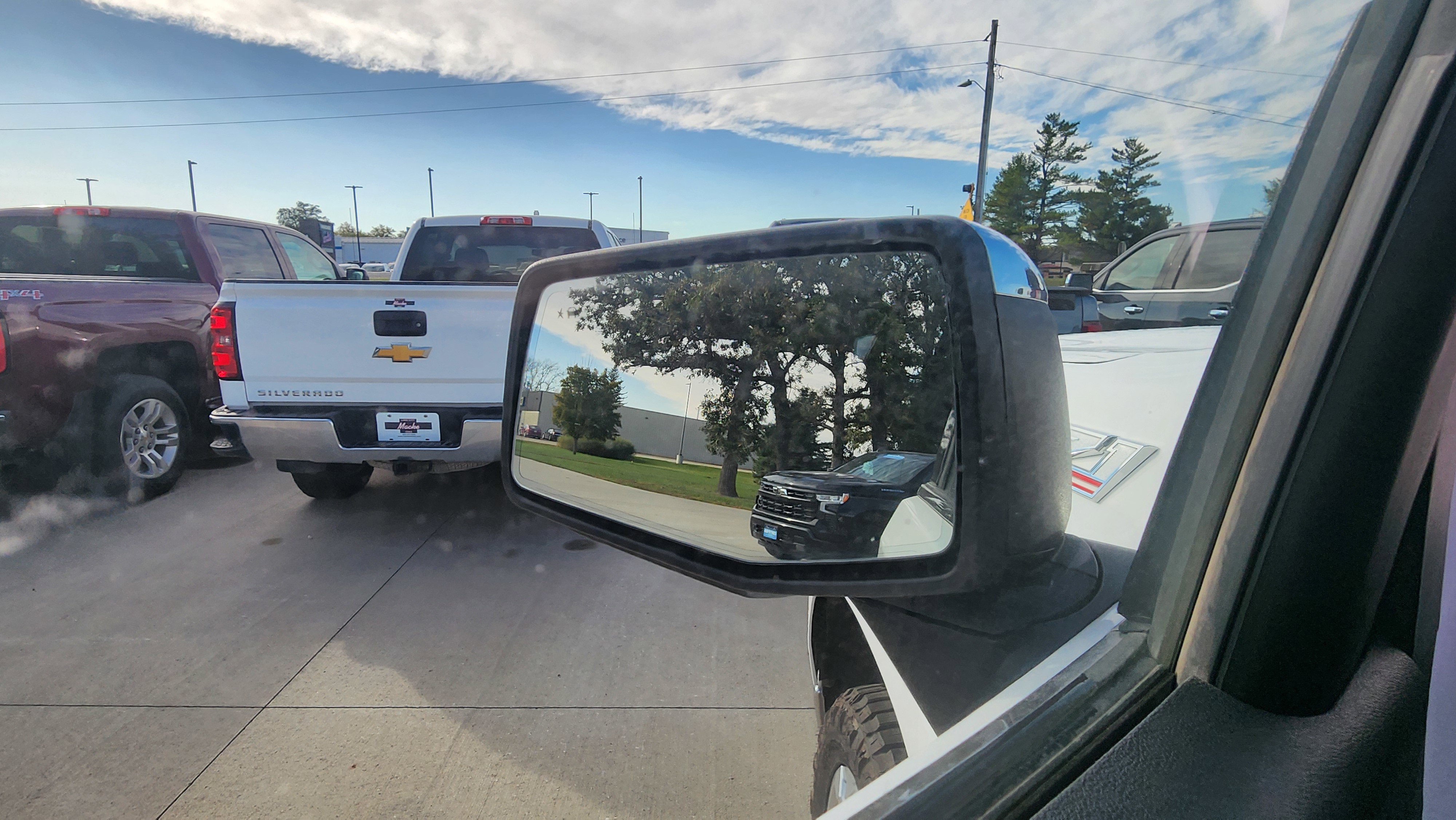 Certified 2023 Chevrolet Silverado 1500 LTZ w/ Technology Package image 11