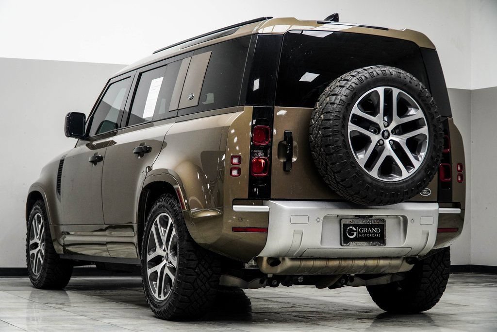 Used 2022 Land Rover Defender 110 XS Edition AWD/4WD image 10