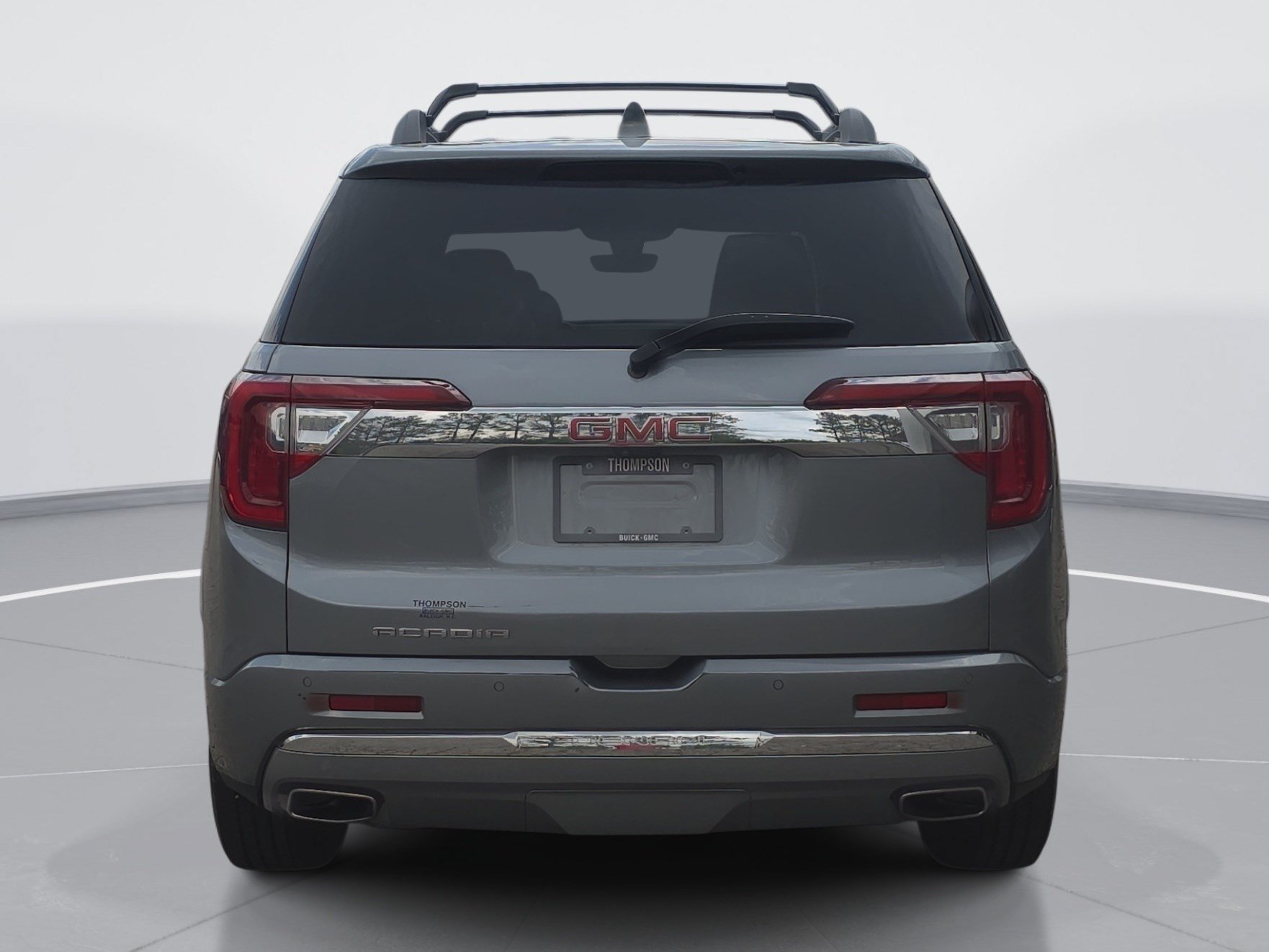 Used 2023 GMC Acadia Denali w/ Denali Ultimate Package FWD image 4