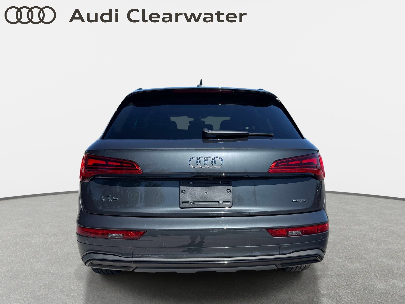 Used 2025 Audi Q5 2.0T Premium w/ Convenience Plus Package AWD/4WD image 8