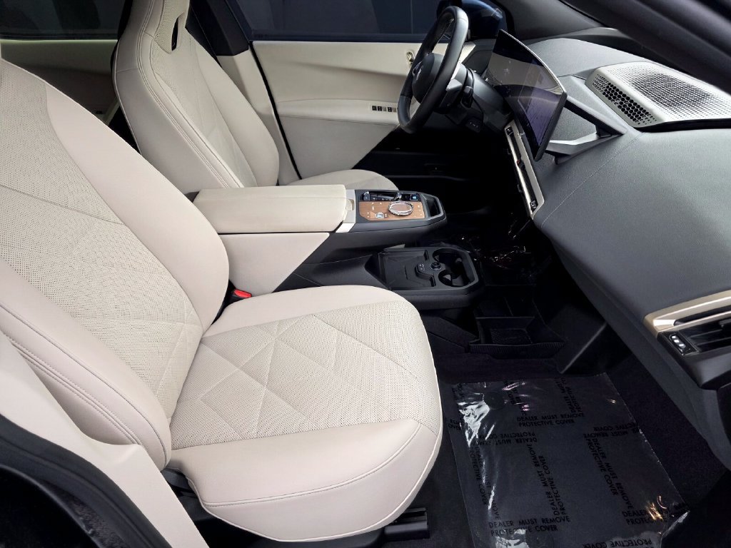 Certified 2024 BMW iX xDrive50 w/ Sport Package AWD/4WD image 25