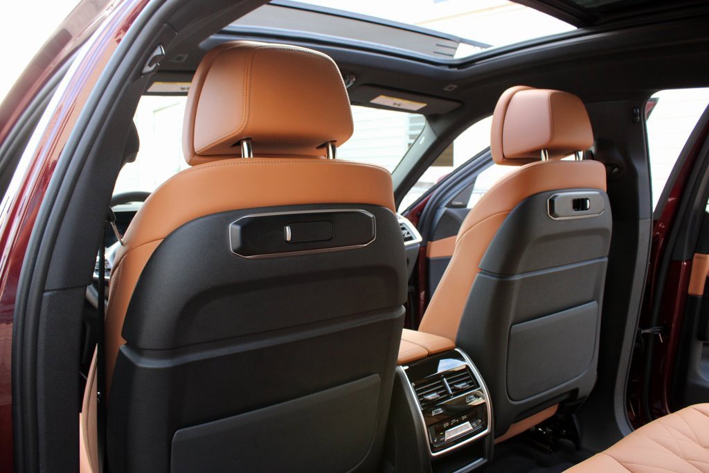 Used 2025 BMW X6 xDrive40i image 21