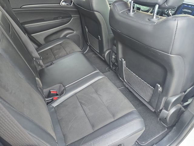 Used 2019 Jeep Grand Cherokee Altitude AWD/4WD image 13