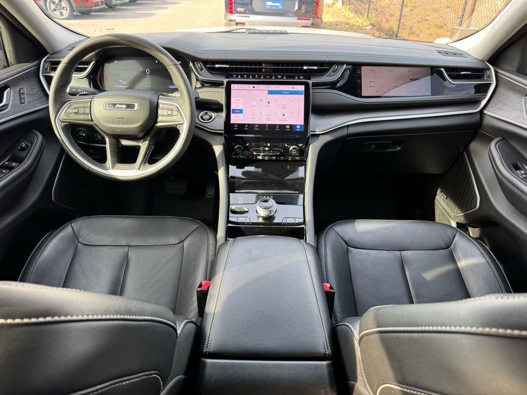 Used 2022 Jeep Grand Cherokee Limited 4xe image 26