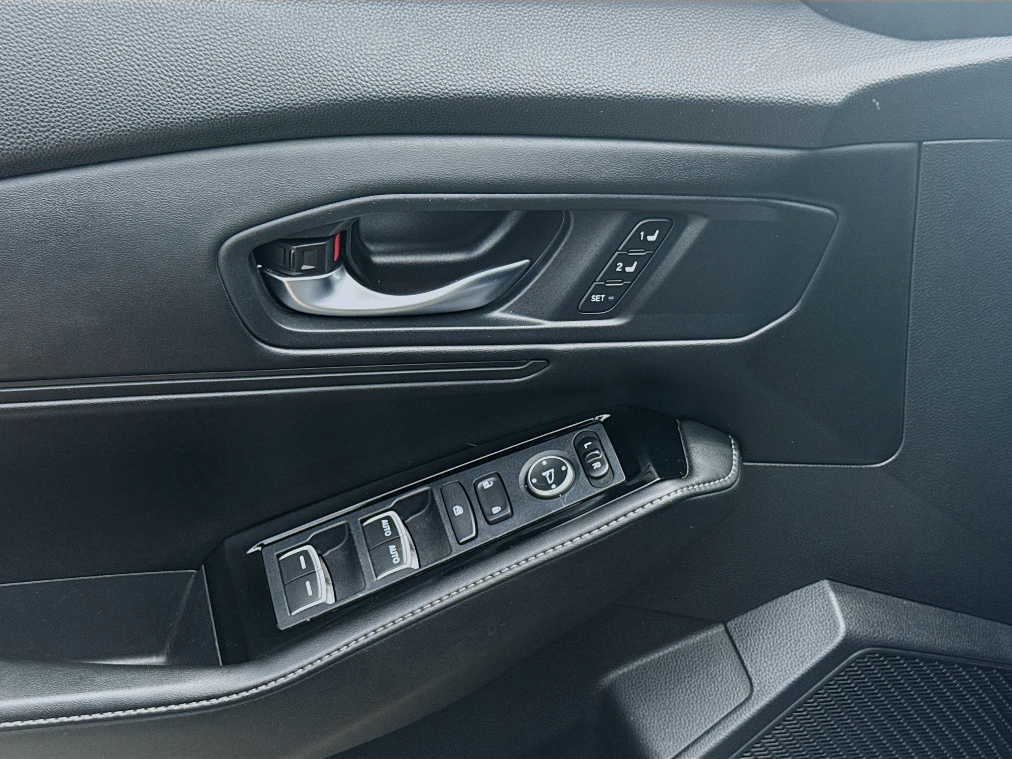 Certified 2023 Honda Accord Touring image 17