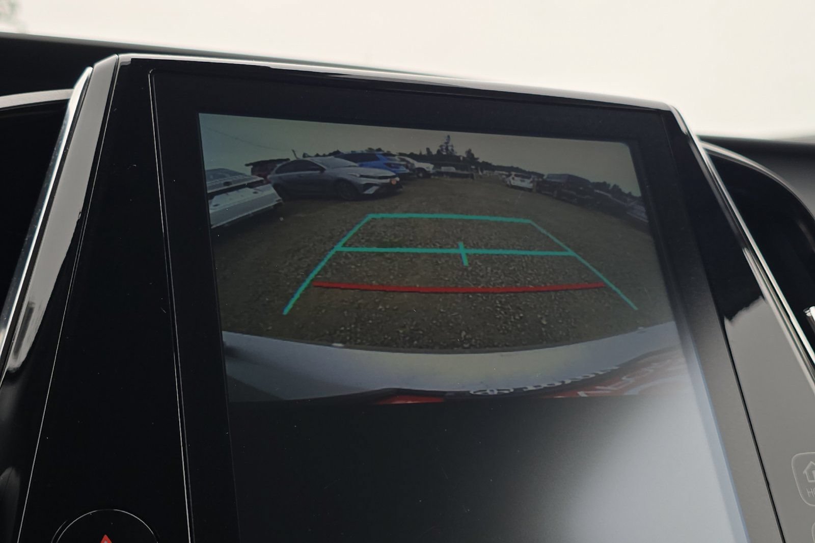 Used 2021 Toyota Prius Prime Limited w/ Carpet Mat Package (TMS) FWD image 17