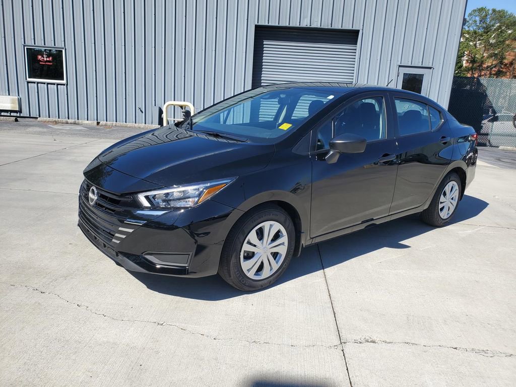 Certified 2025 Nissan Versa S w/ Trunk Package image 9