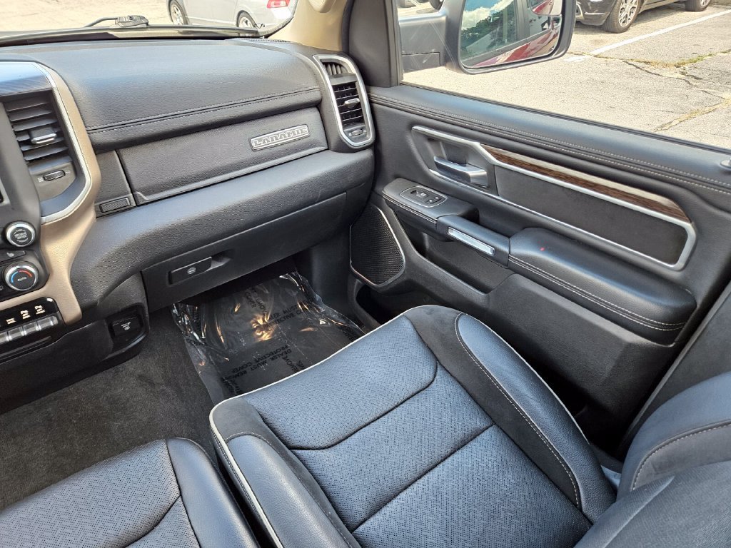Used 2020 RAM 1500 Laramie AWD/4WD image 15