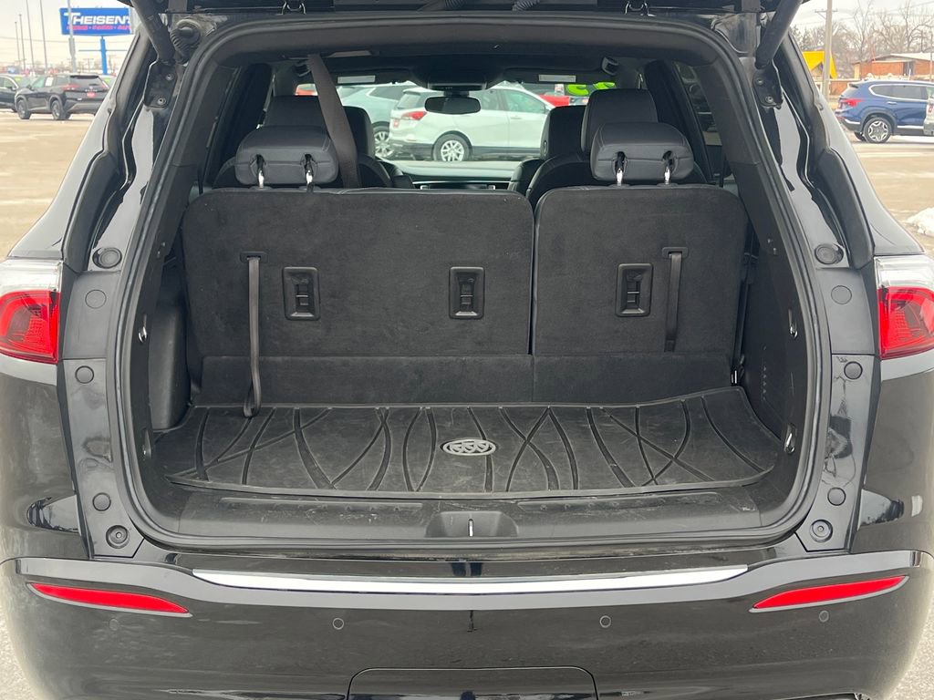 Used 2023 Buick Enclave Essence w/ Sport Touring Edition image 28