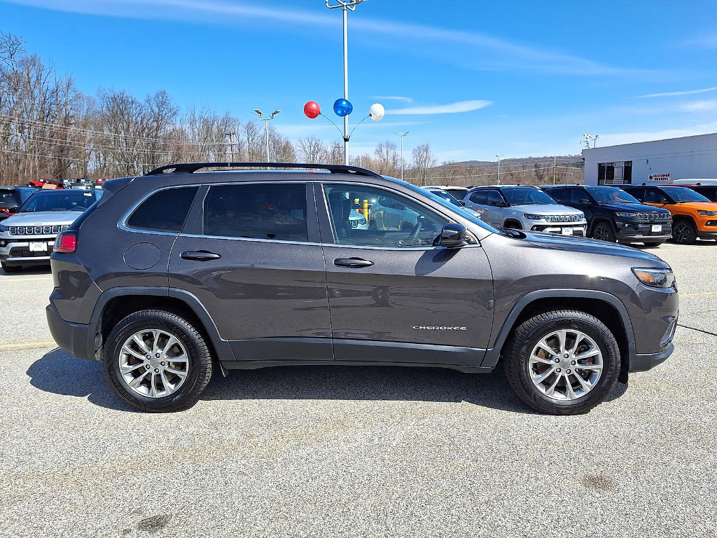 Certified 2022 Jeep Cherokee Latitude Lux w/ Mopar Interior Package image 55
