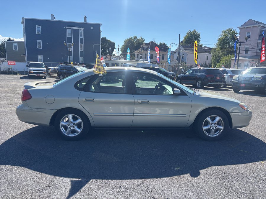 Used 2003 Ford Taurus SE FWD image 5