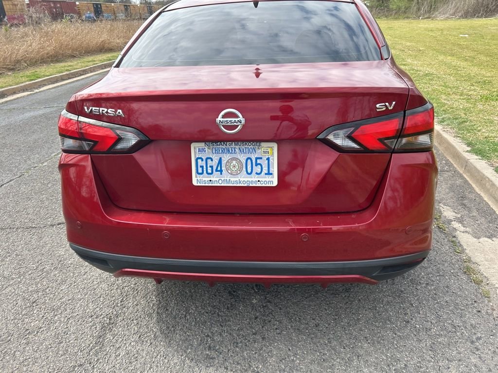 Used 2021 Nissan Versa SV image 7