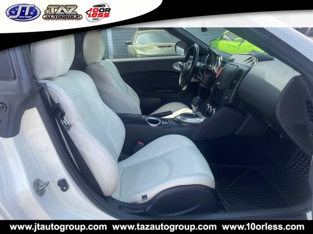 Used 2013 Nissan 370Z Roadster RWD image 12