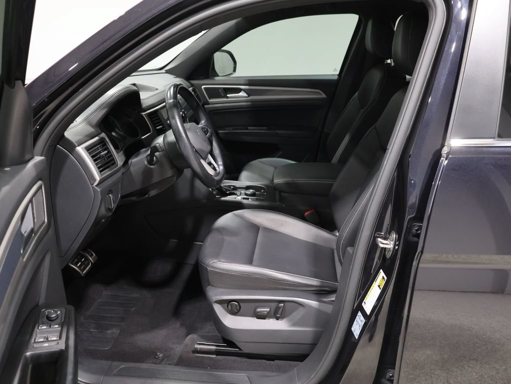 Used 2020 Volkswagen Atlas Cross Sport SE w/ Panoramic Sunroof Package AWD/4WD image 10