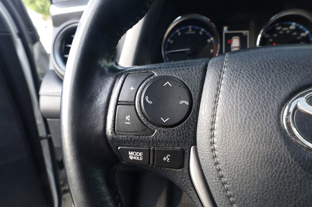 Used 2016 Toyota RAV4 Limited FWD image 26