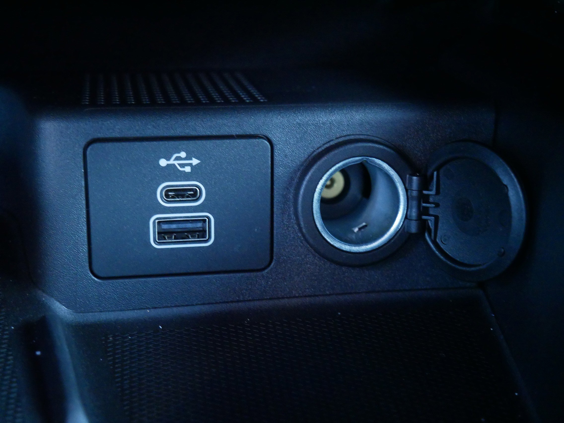 Used 2025 Ford Escape ST-Line Select w/ Tech Pack #2 image 32