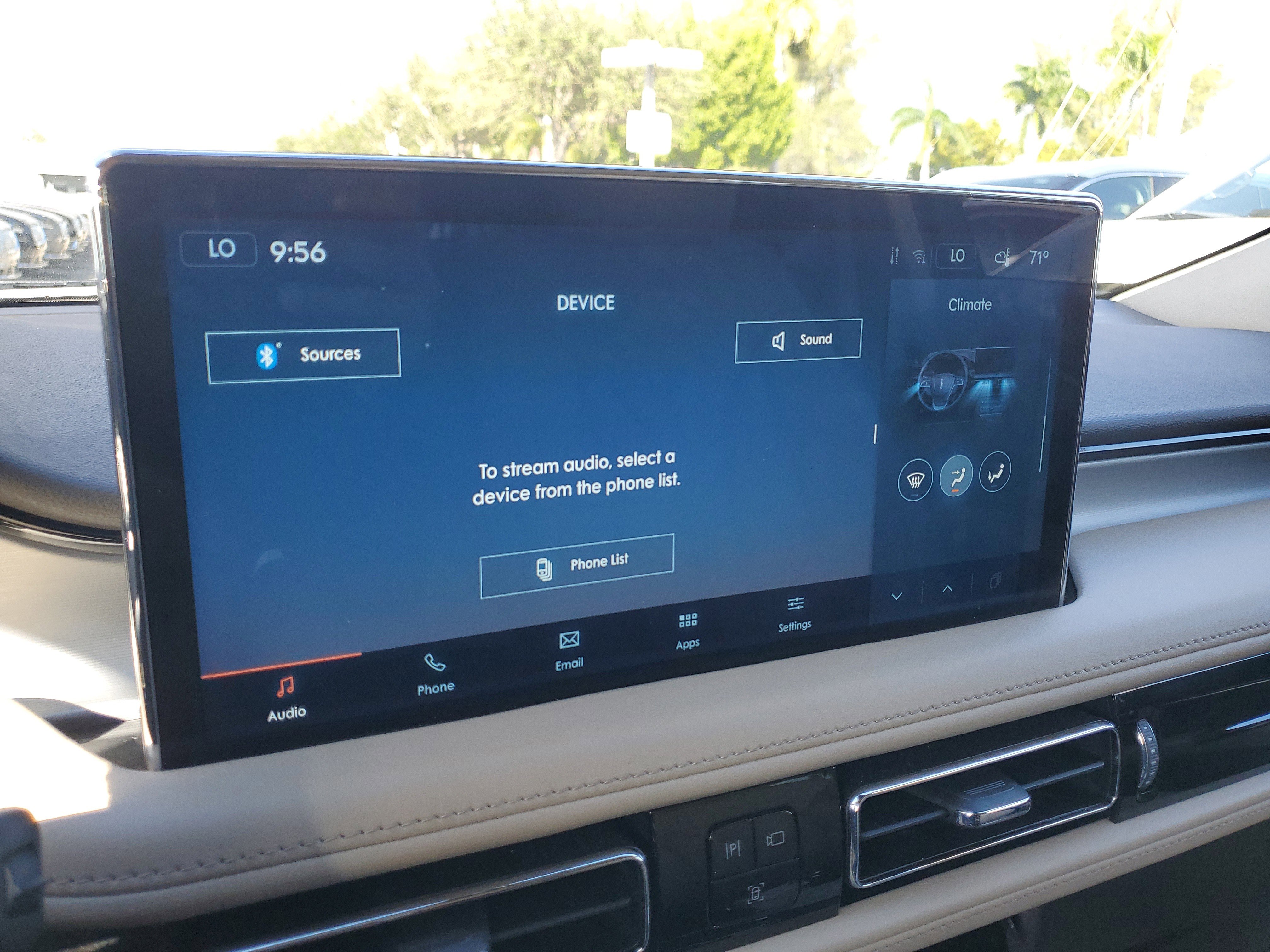 Certified 2022 Lincoln Nautilus FWD image 18