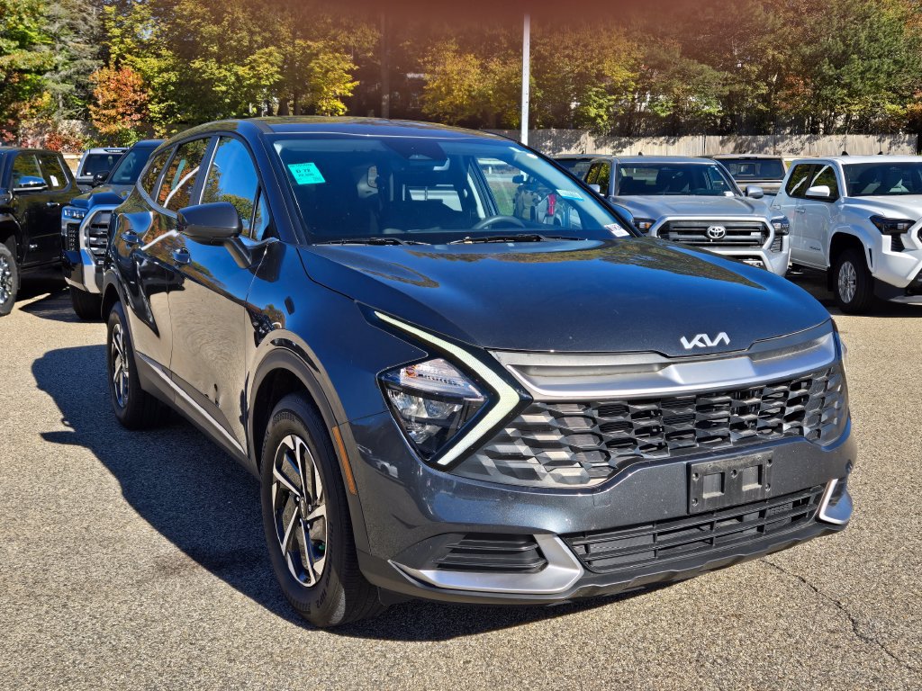 Used 2023 Kia Sportage LX AWD/4WD image 8