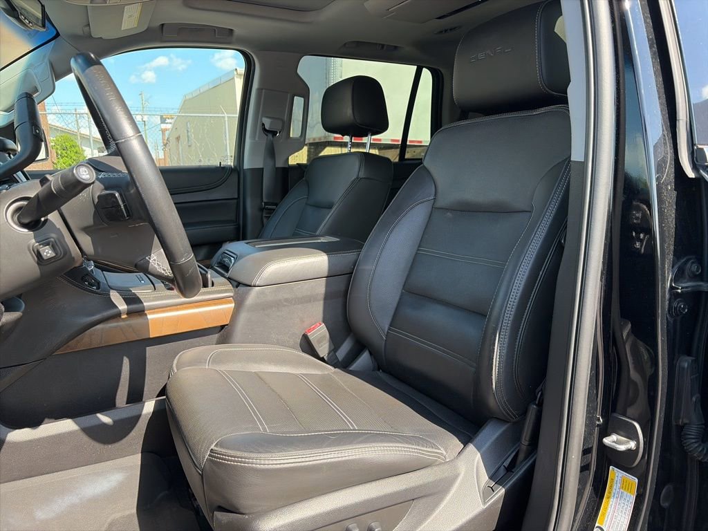 Used 2019 GMC Yukon Denali w/ Open Road Package image 11