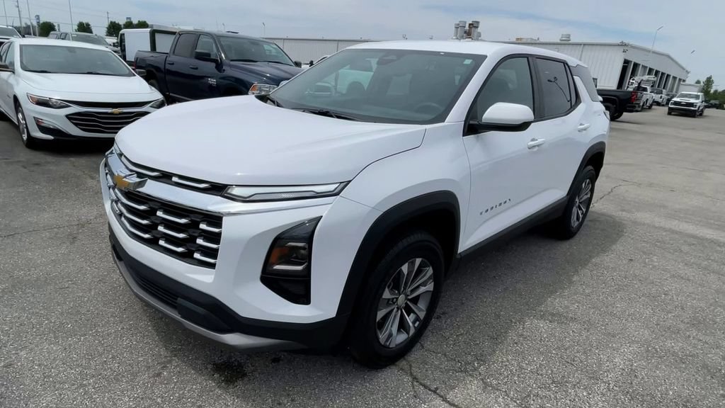 New 2026 Chevrolet Equinox LT w/ Convenience Package II FWD image 6