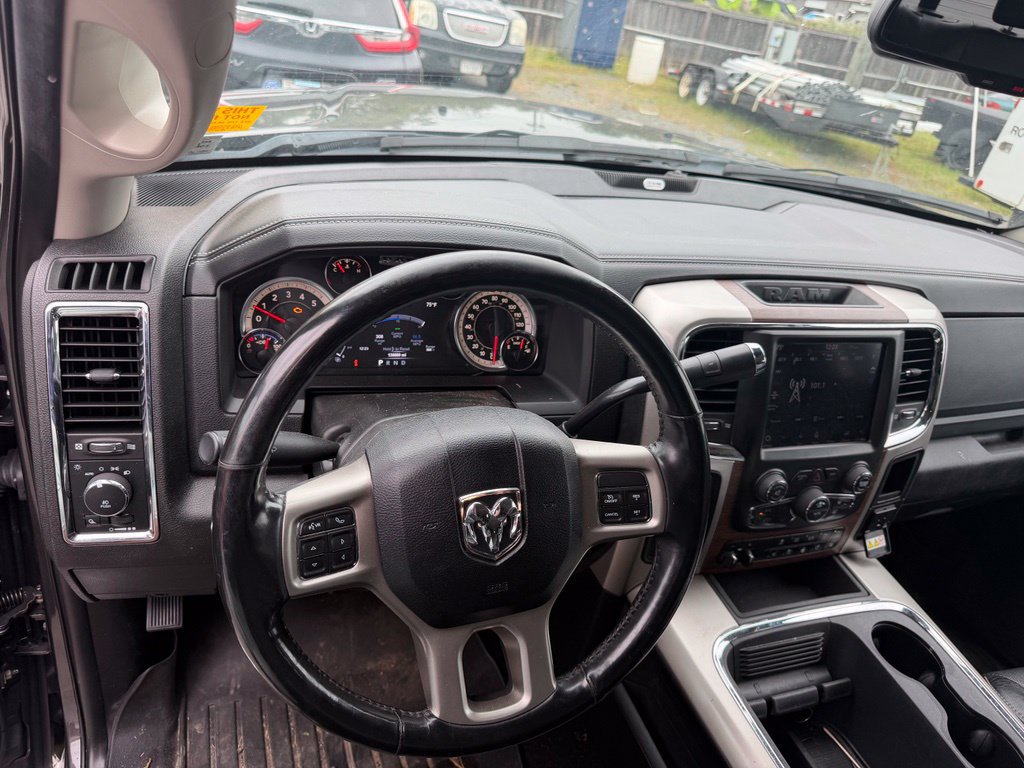 Used 2018 RAM 3500 Laramie AWD/4WD image 17