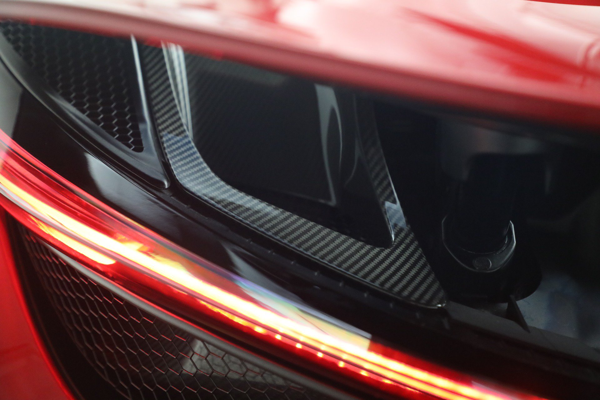Used 2019 McLaren 720S Performance RWD image 43
