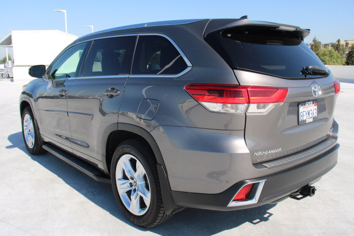 Used 2018 Toyota Highlander Limited image 6